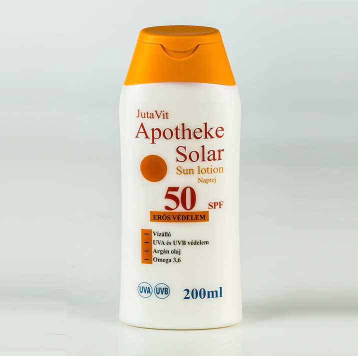 JUTAVIT APOTHEKE SOLAR NAPTEJ SPF-50 200 ml akciós termékkép 1